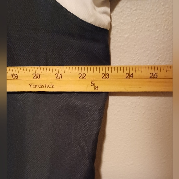 Men’s Sports Illustrated Light Weight Windbreaker Black Size XL Preowned - Picture 8 of 10